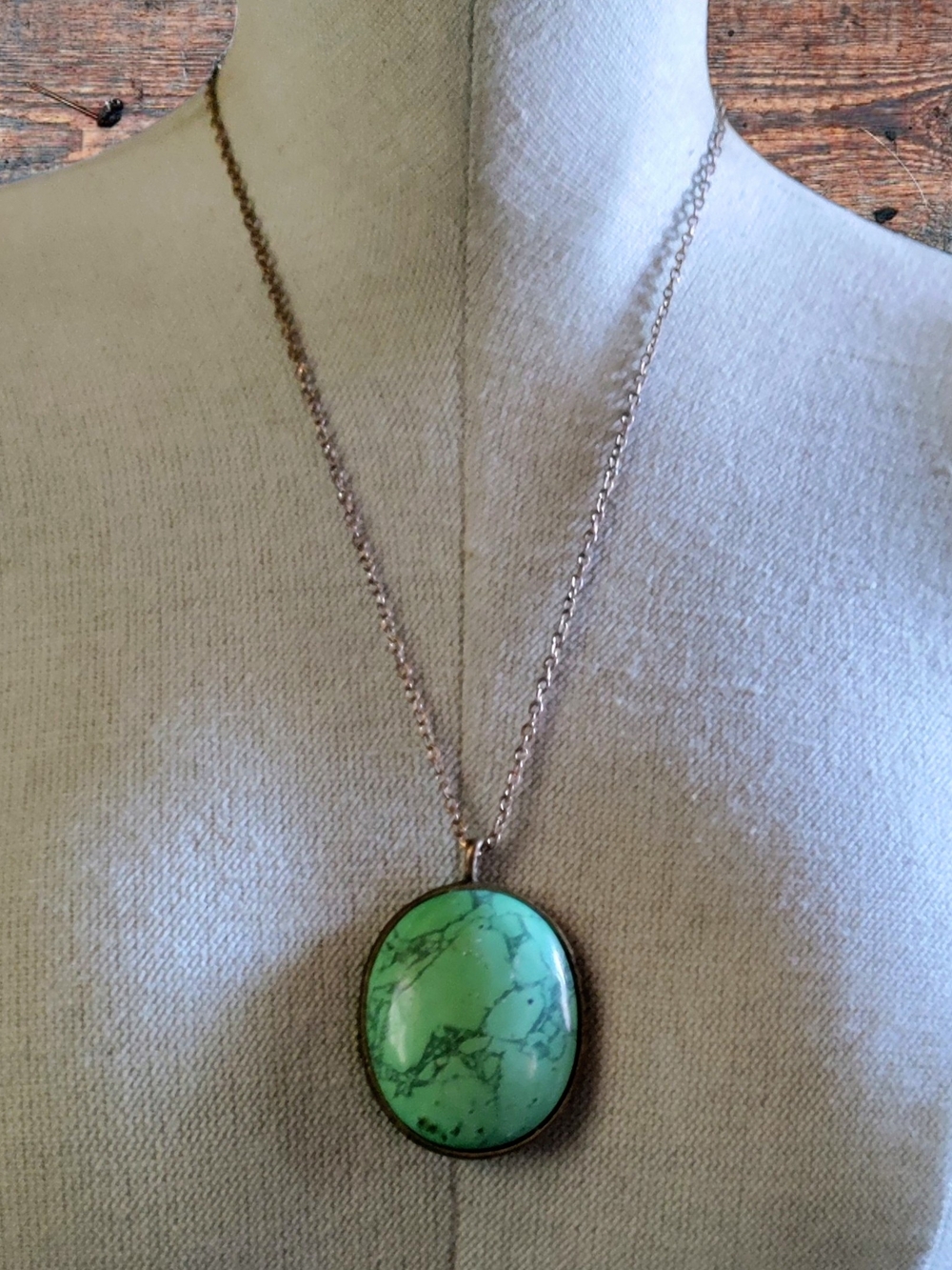 Green Stone Pendant Necklace